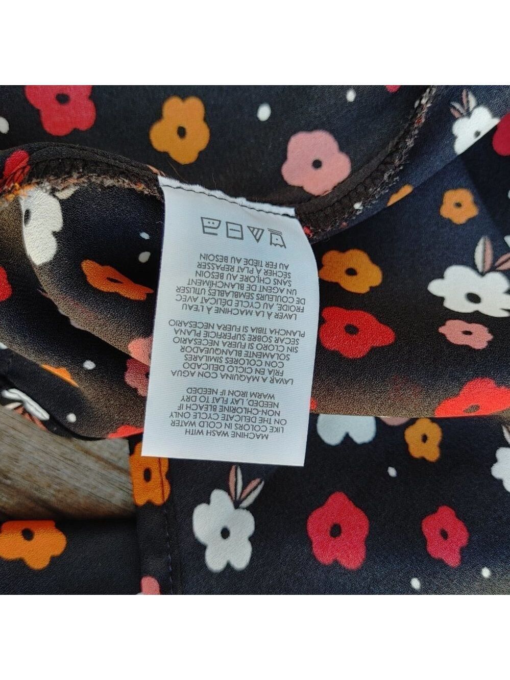 Lovely CABI Floral Blouse Women's XL Deep V neck Striped Cuffs - Picture 5 of 8